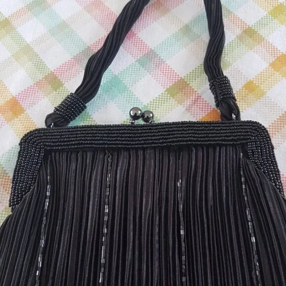 Jessica McClintock Black Beaded Evening Bag with Kiss Lock - Picture 5 of 10